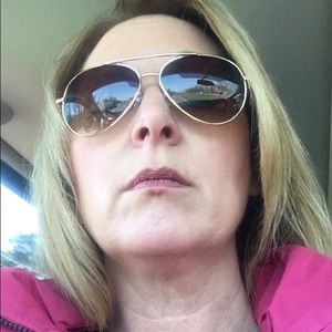 Meet your Posher, Anne